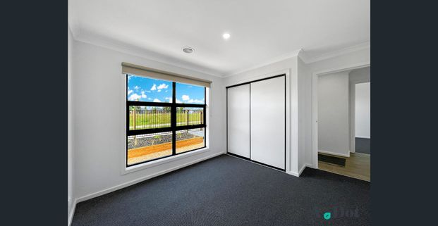 Modern Family Living in Prime Cranbourne East Location - Photo 1