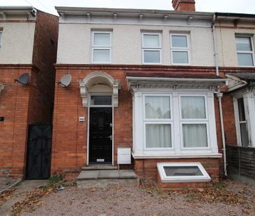 4 bedroom semi-detached house to rent - Photo 1