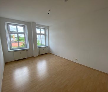Schöne 2-Raum-Wohnung mit EBK - Foto 4