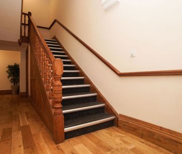 Flat in Warwick Square, Carlisle - Photo 5