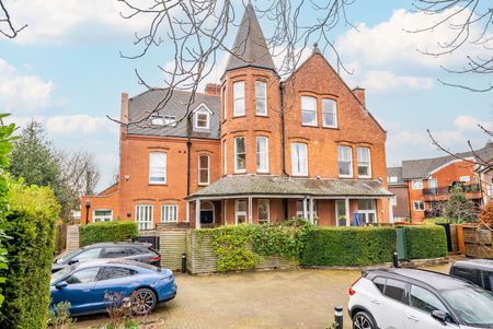 3 bedroom mid terraced house to rent, Available unfurnished now - Photo 2