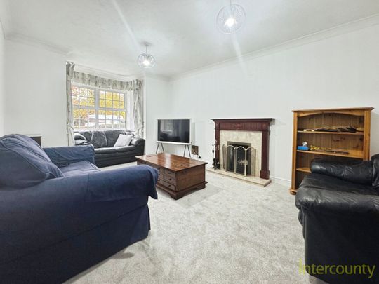 The Hedgerows, CM23, Bishop`S Stortford - Photo 1