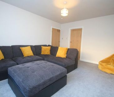 3 bedroom semi-detached house to rent - Photo 4