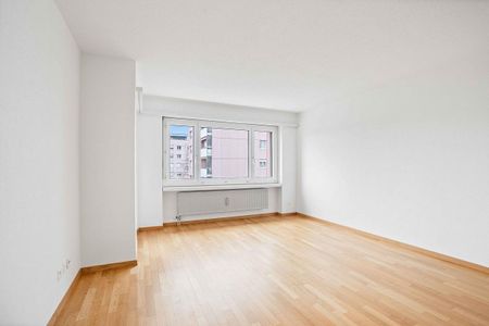 Modern 2-room apartment with balcony - Photo 2