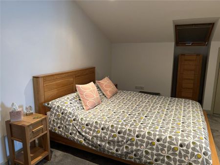 4 bedroom house to rent - Photo 3