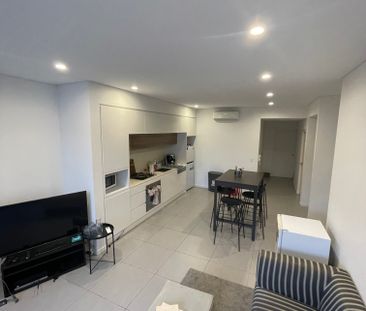 Redfern - Photo 6