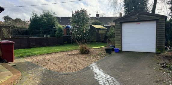 Hammer Hill, Haslemere, GU27 3QZ - Photo 2