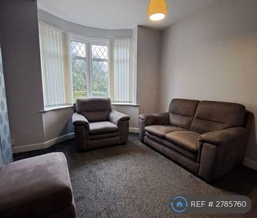 3 bedroom semi-detached house to rent - Photo 5