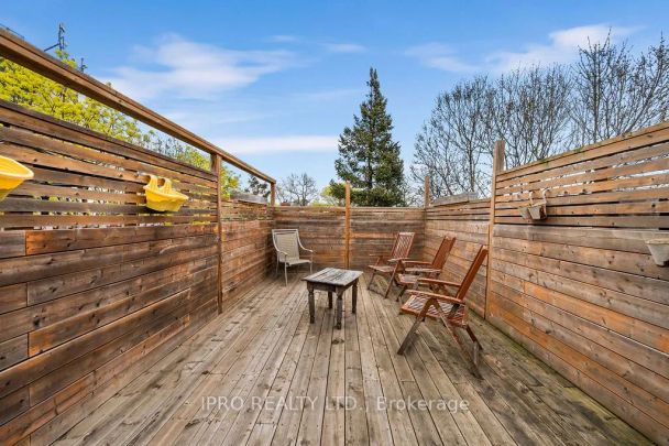 Condo Townhouse For Lease | W9256696 - Photo 1