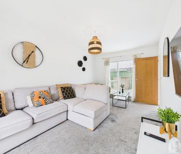 South Quay - Photo 4