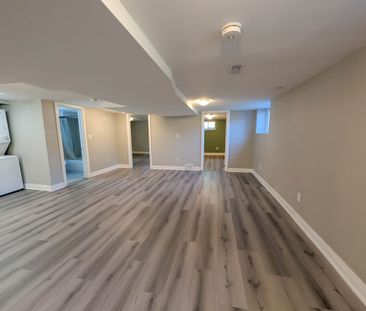 Spacious 2-Bed Lower Unit Minutes from Sunset Beach! - Photo 6