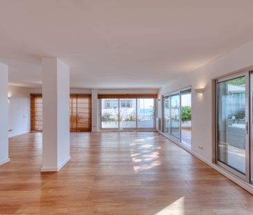 3-Bedroom Duplex with Terrace & River View - Foto 6
