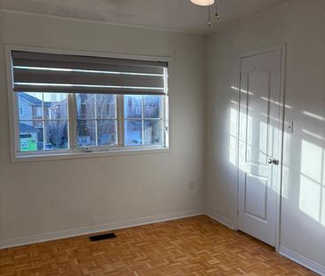 For Lease - 3816 Foxborough Trail, Mississauga, Ontario - Photo 3