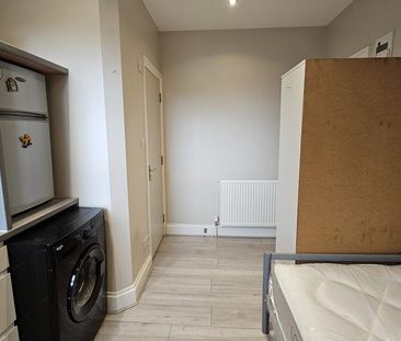 Studio to rent - Photo 5