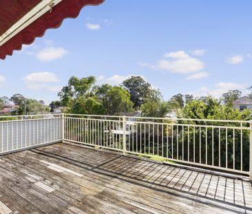 Neat 3 Bedroom Home - Photo 3