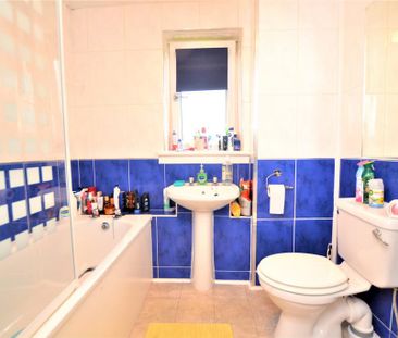 2 bedroom maisonette to rent - Photo 5