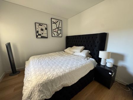 Stylish Two Bedroom Apartment With Study In Prime Kogarah Location! - Photo 5