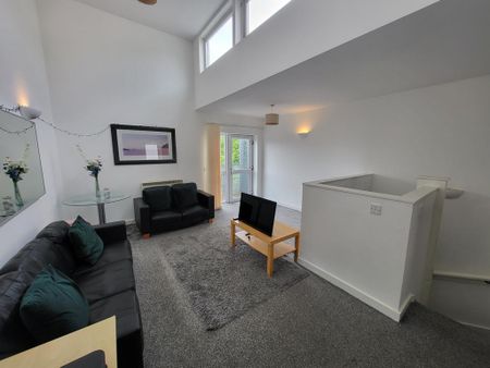 3 bedroom townhouse to rent - Photo 2