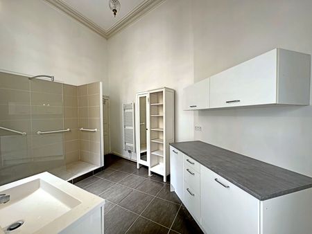 TOULOUSE - Saint-Etienne TOULOUSE - Spacieux T3 de 125.30 m² avec balcon et ascenseur, - Photo 4