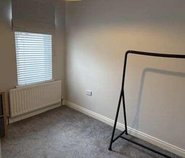 68 Nevis Avenue, - Photo 3