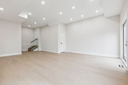 For Lease - 1956 Valley Farm Road, Pickering, Ontario - Photo 3