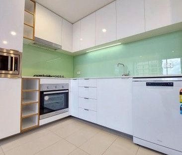 1B 1B 1C Comfy Apartment in the South Brisbane! - Photo 1