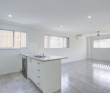 Ideal Family Home - Photo 2