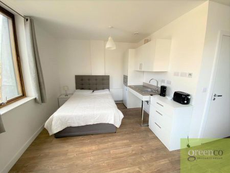 Studio to rent - Photo 3