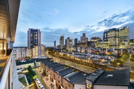 2 Bed Flat, Streamlight Tower, E14 - Photo 2