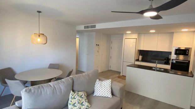 Piso de alquiler en Carrer Castor, El Montgó - Photo 1