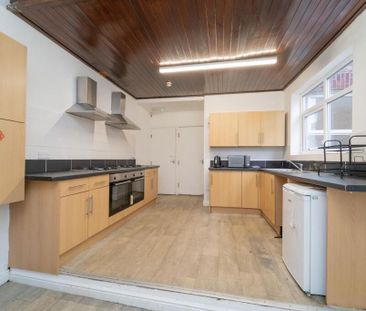 7 bedroom terraced house to rent - Photo 6