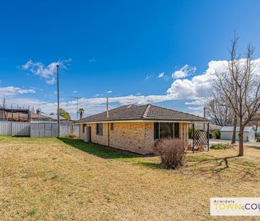 9 McShane Avenue, Armidale - Photo 3