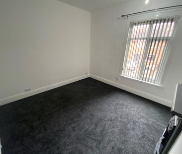 2 bedroom house - terraced to rent - Photo 4