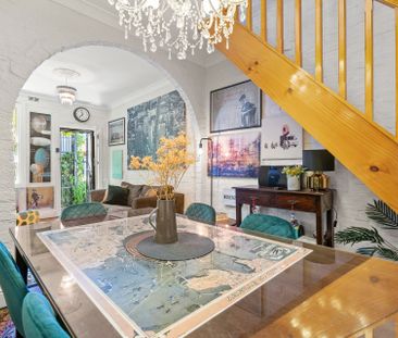 Chic Terrace | Fully Furnished - Photo 3