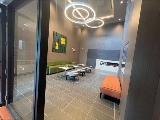 For Lease - 95 Dundas Street Unit# 202, Oakville, Ontario - Photo 1