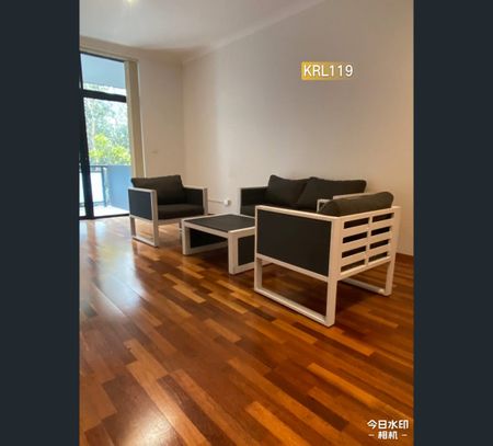 Fully Furnished-L4/180-190 Cope St, Waterloo, NSW 2017 - Photo 2