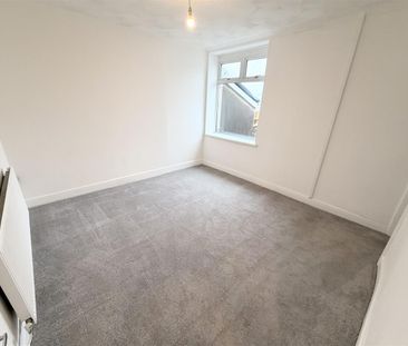 House - Terraced For Rent Wern Street, Tonypandy - Photo 4
