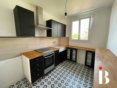 Location Appartement 3 pièces 50m² ST HERBLAIN 44800 - Photo 3