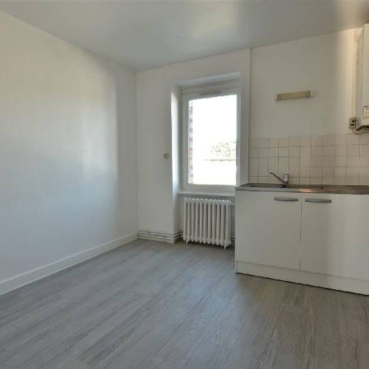 Location Appartement 3 pièces 62m² CHERBOURG-EN-COTENTIN 50100 - Photo 1
