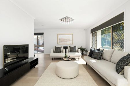 The Perfect Blend of Modern Convenience and Comfort - Photo 5
