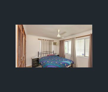 🏡 High-Set 3 Bedroom Home in Frenchville – Spacious Yard & Great Lo... - Photo 6