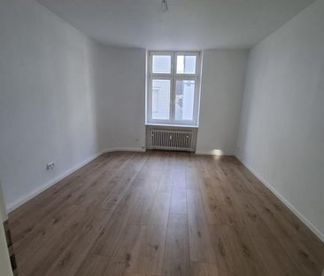 Frisch sanierte 1-Zimmer-Wohnung im Erdgeschoss – zentrale Lage in ... - Photo 1