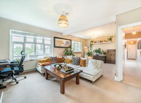 Crown Lane Gardens - Photo 2