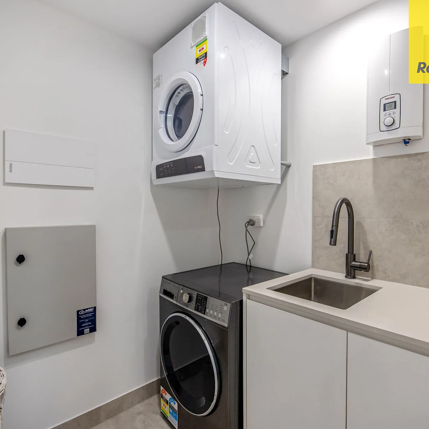 5350/53 Harbourview Drive, Hope Island QLD 4212 - Apartment For Rent - $1,000 | Domain - Photo 1