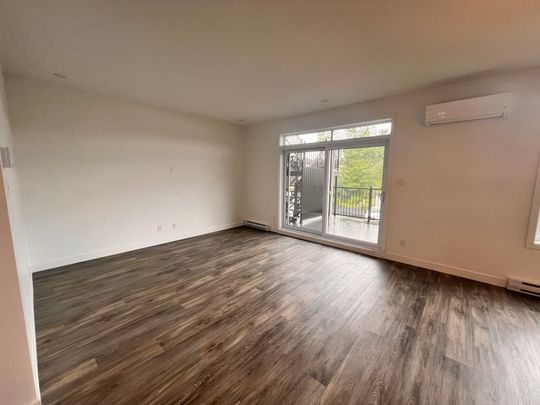 Appartement 4 ½ à louer à Farnham, 2 stationnements, Disponible maintenant - Photo 1