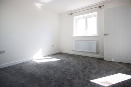 3 bedroom detached house to rent - Photo 2