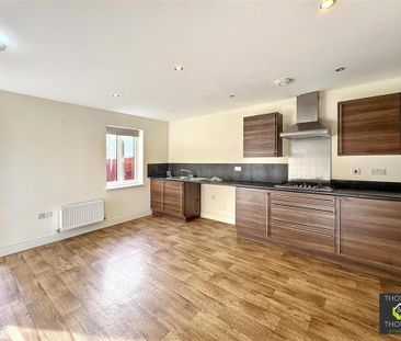 4 bedroom end of terrace house to rent - Photo 6