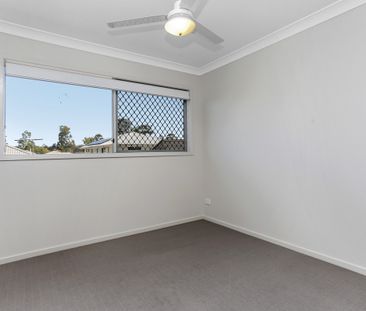 Modern spacious duplex *Rent Increase from $540 to $575 from 22/10/... - Photo 1