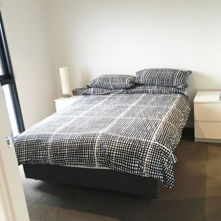 TWO BEDROOM FULLY FURNISHED APARTMENT IN PRIME LOCATION - Photo 3