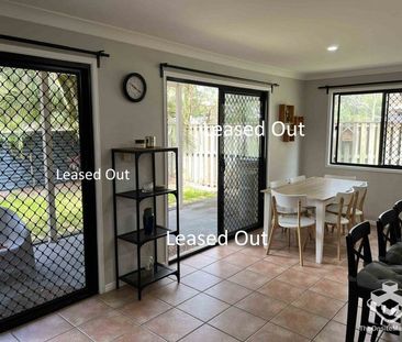 Safety gated townhouses in Runcorn - Photo 2